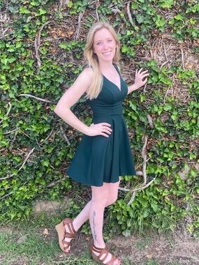 Sleeveless Deep Green V-Neck Fit & Flare Dress